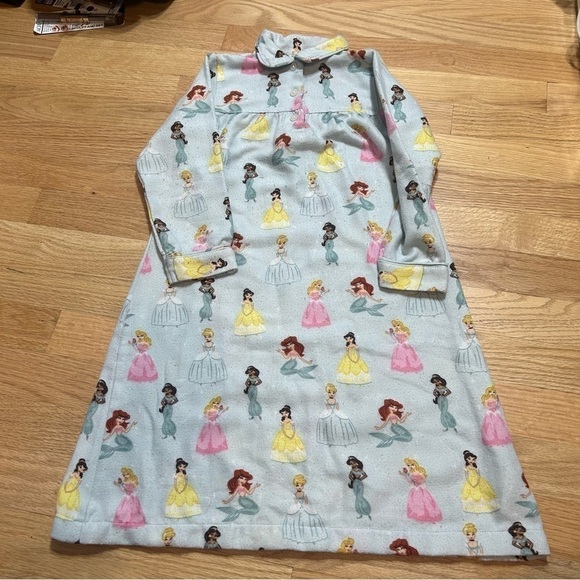 Pottery Barn Kids Disney Princess Flannel Night Gown Collared Sz 4 Long Sleeve - Picture 1 of 4